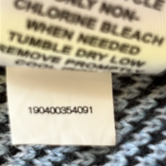 ELLE Plaid Knit Top Sweater Sz M Long Sleeves/Ruffled Cuffs Layered Shirttail. - Picture 5 of 9